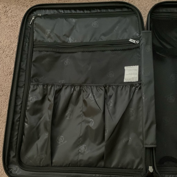 Roberto Cavalli Classic Logo Embossed Hardside Spinner Lugage - Picture 12 of 12